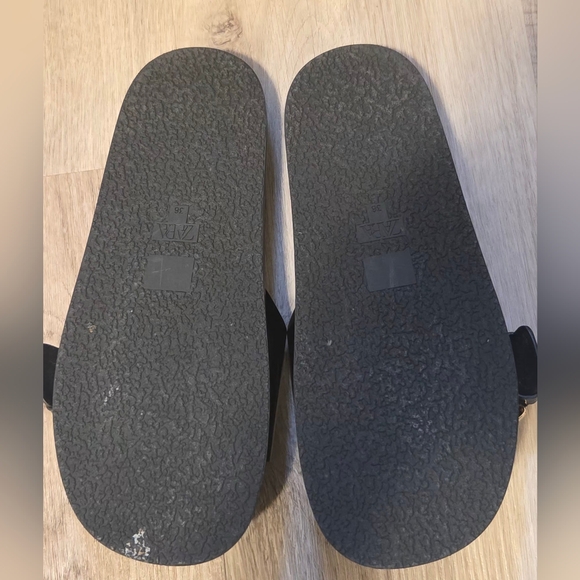 Zara Black Sandals with Gold Accent - Picture 2 of 3